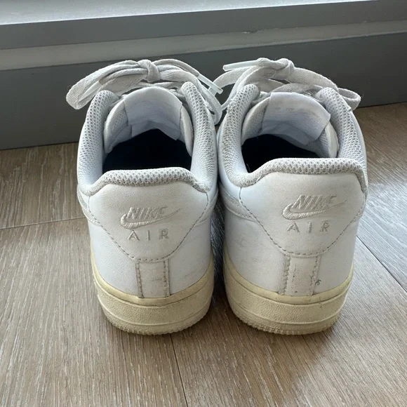 White Nike Air Force 1 (Women’s 7) - Picture 3 of 5